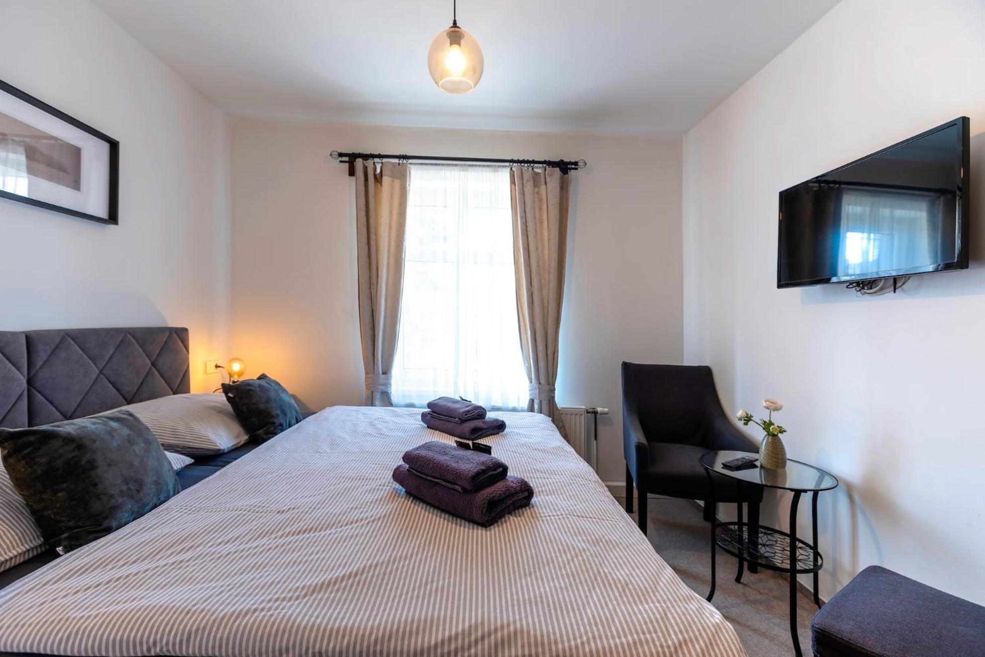 Restaurace Hotel Praha Nizbor Luaran gambar